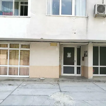 Студио А'Ла Лондон В Бриз * 바르나